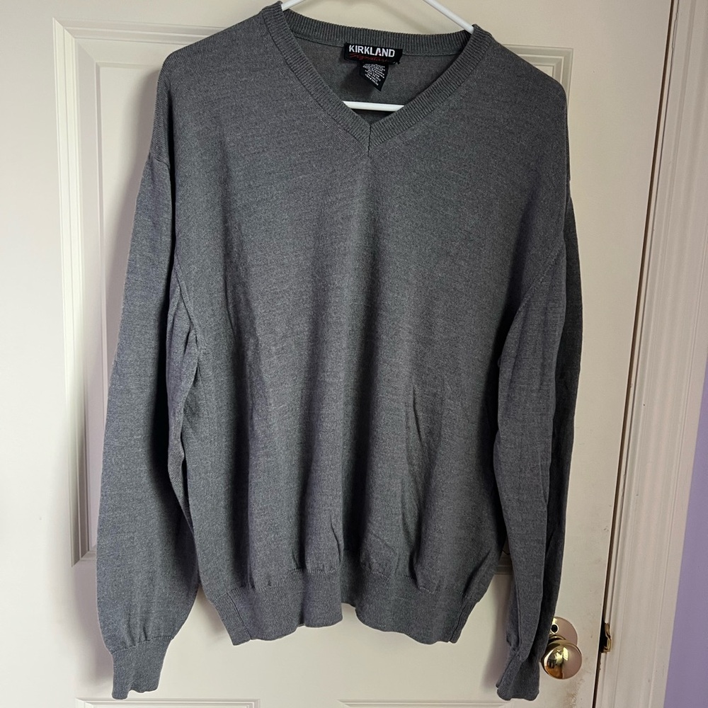 Kirkland Signature Gray V-Neck Sweater Classic Style